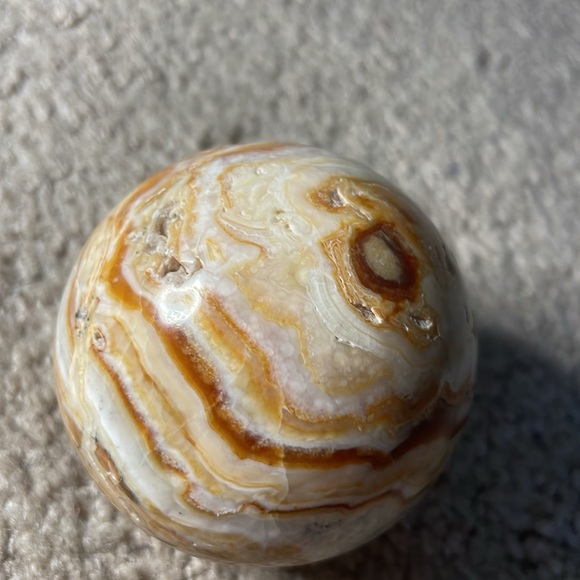 Banded Agate Sphere - 7.5 in circumference- stone has a few druzy inclusions-EUC - Picture 3 of 7